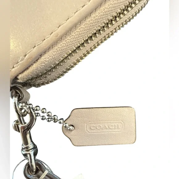 Coach grey Wallet- Great condition - Picture 5 of 6